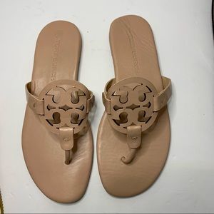 Authentic NWOB Tory Burch Miller Soft Sandal Leather Light Makeup Size 8 90582